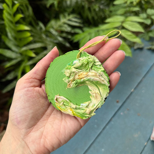 Ornament 82